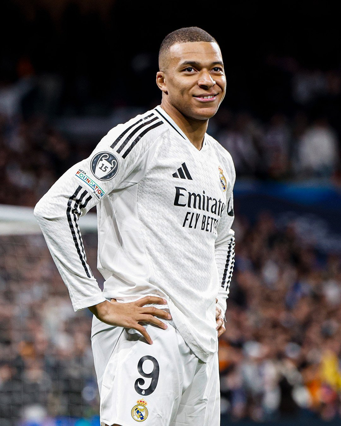 五大联赛唯一中资球队神仙难救 狼队15轮2分 魔鬼赛程战枪蜂军魔