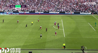 斯基拉：哈托今天与切尔西签约至2032年，并附带1年续约选项