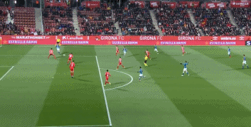 TA：埃利奥特融入维拉的进程较为缓慢，他需要更加沉着冷静