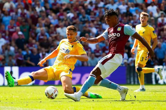 鲁尼：萨拉赫在摧毁自己在利物浦的传奇地位，做法完全错误